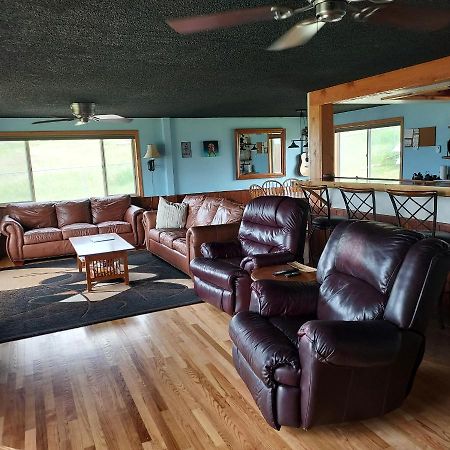 Lakeviewlanding Big Arm Екстериор снимка